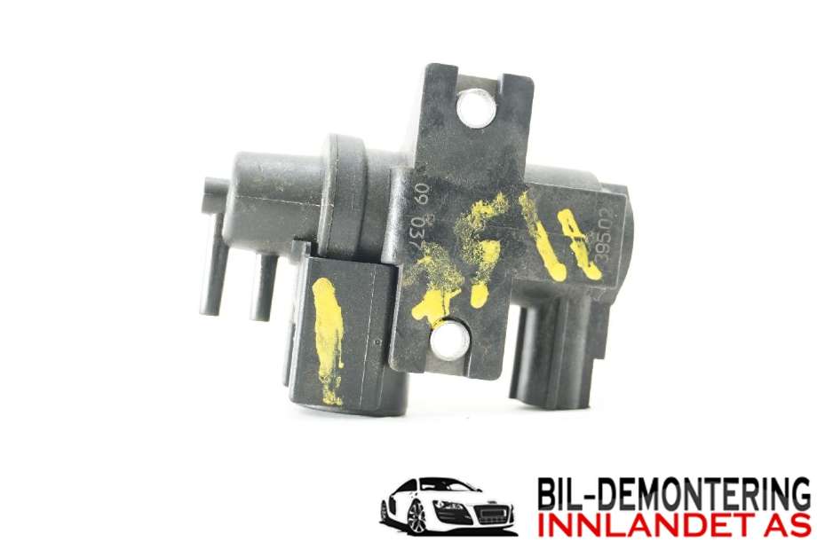 Vakuumventil til Toyota RAV4 2009-2013 (Type III, Fase 2)  (TOYOTA|258190R011||25819-0E011)
