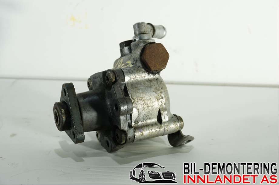 Servo pumpe mekanisk til BMW X3 2007-2010 (Fase 2) (E83) (E83) (BMW|32 41 3 450 592||345059204)