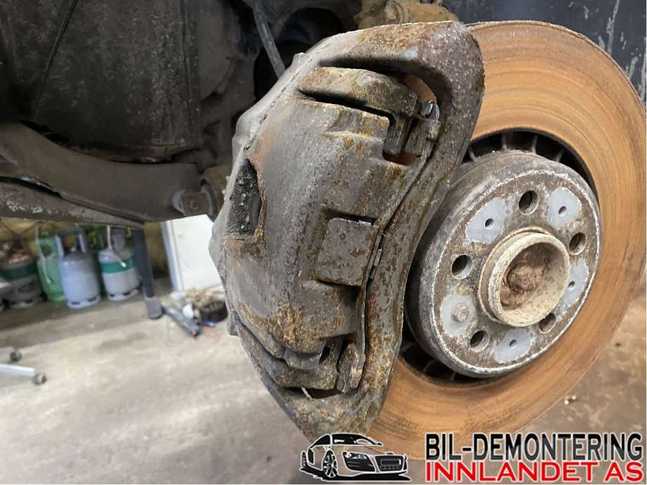 Bremsecaliper venstre foran til Volvo XC90 2007-2014 (Type I, Fase 2)  (VOLVO|8602858|)