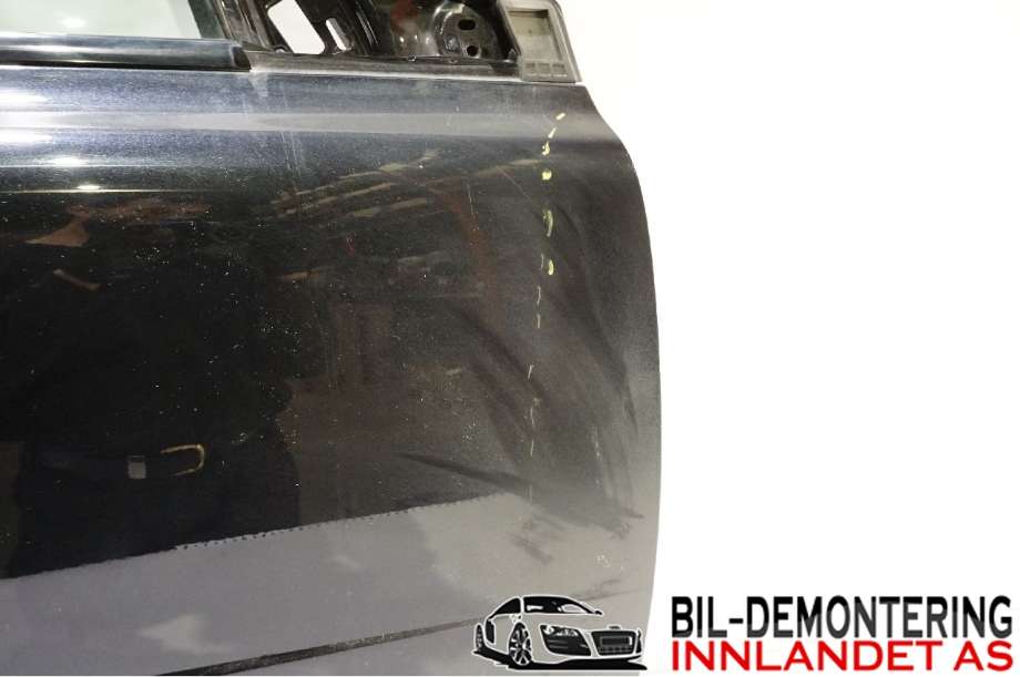 Dør høyre foran til Volvo V70 2007-2013 (Type III, Fase 1)  (VOLVO|31335589|)