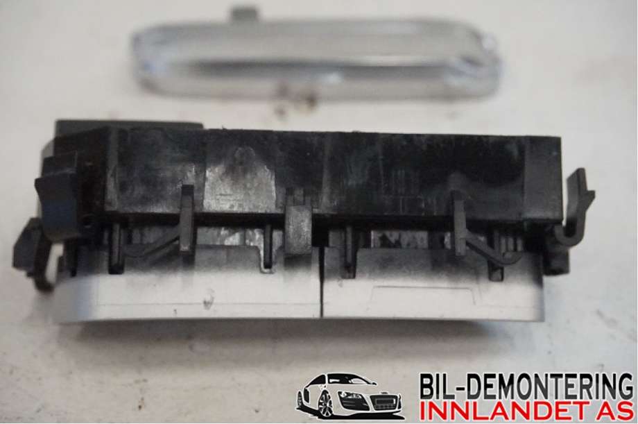 Bryter setevarme til Mercedes C-Klasse 2014-2018 (Fase 1) (W205) (W205) (MERCEDES|A 213 905 75 02|)
