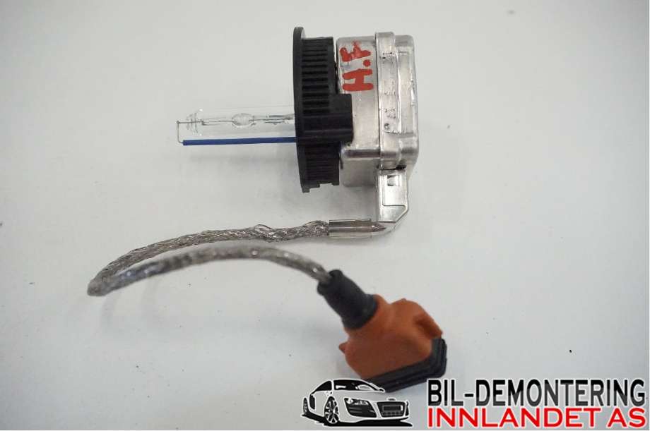Diverse deler til Ford Focus, 2011-2014 (Type III, Fase 1)  (FORD|CM58-13N021-AA)