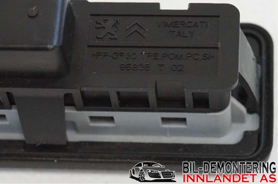 Bakluke/bakdør håndtak til Peugeot 3008 2016-->> (Type II)  (96 760 283 80||95835 T 02)