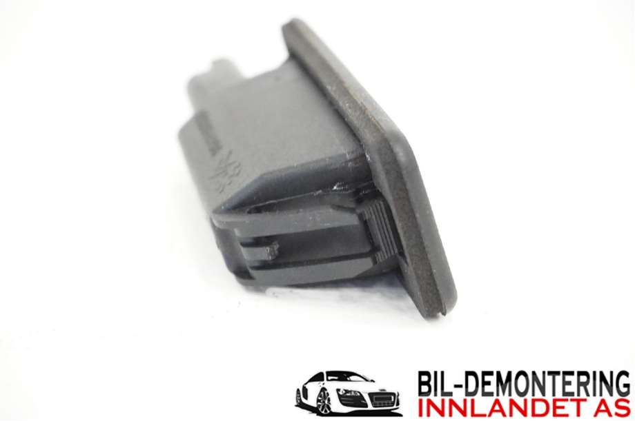 Skiltlys til Peugeot 3008 2016-->> (Type II)  (6340 G3||9632403680)