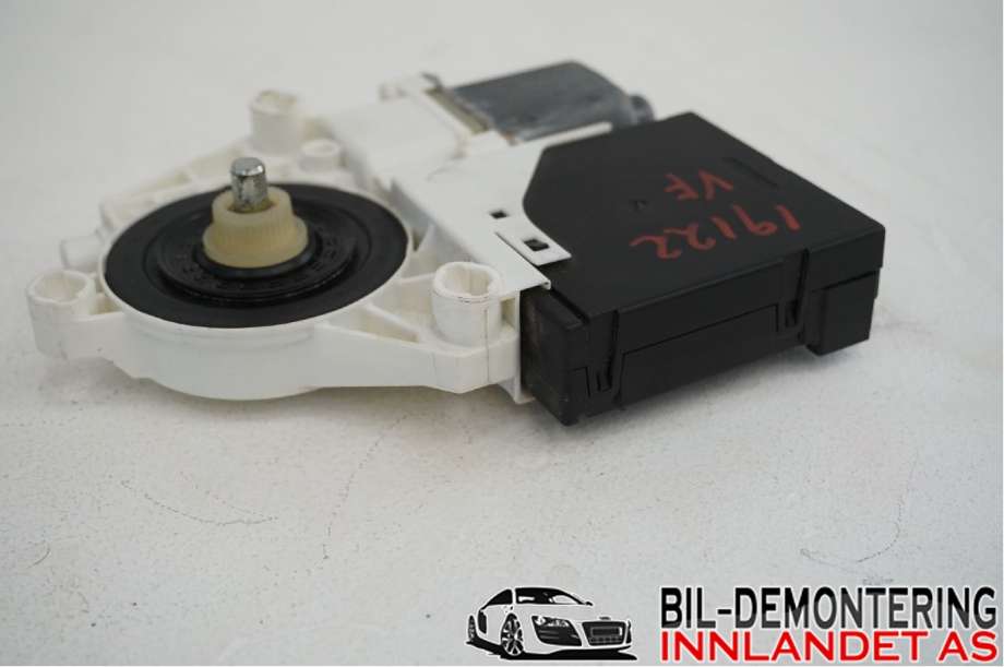 Ruteheis til VW Tiguan 2011-2016 (Type I, Fase 2)  (VOLKSWAGEN|5N0 959 701 E|)