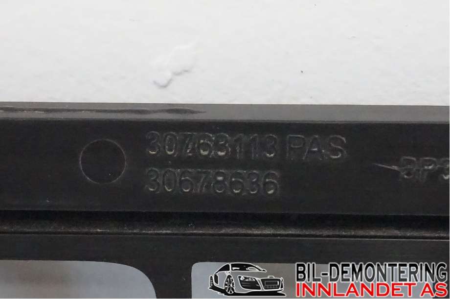 Diverse deler til Volvo V70 2007-2013 (Type III, Fase 1)  (VOLVO|30678636|)