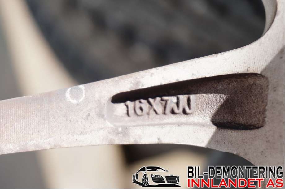 Felgsett aluminium til Citroën C8 2003-2008  (CITROEN|16X7JJ|215/65R16|ARIVO)