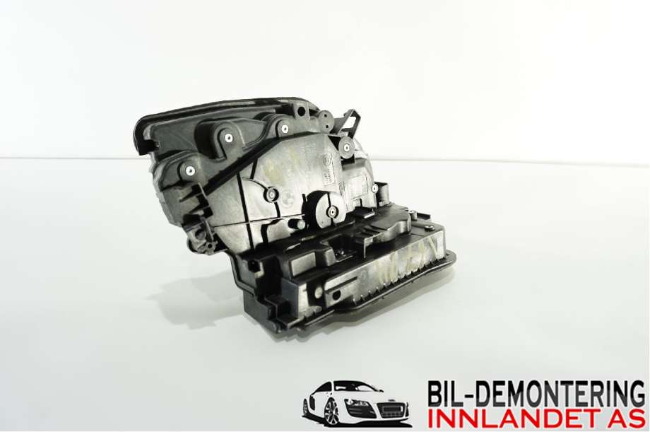 Låsekasse venstre til BMW 5-Serie 2017-->> (G30/G31) (G30/G31) (530E HYBRID G30|51 22 7 281 943|)