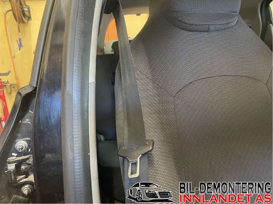 Sikkerhetsbelte foran høyre til Renault Zoe, 2013-2019 (Fase 1)  (RENAULT|868841701R)