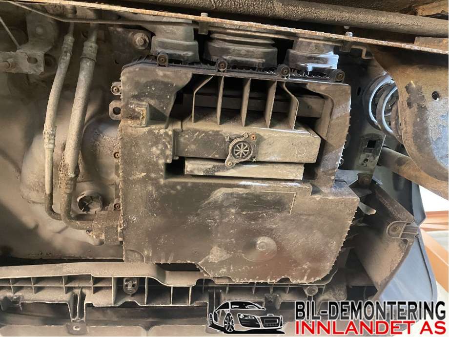 Diverse deler til Renault Zoe, 2013-2019 (Fase 1)  (RENAULT|295E30096R)