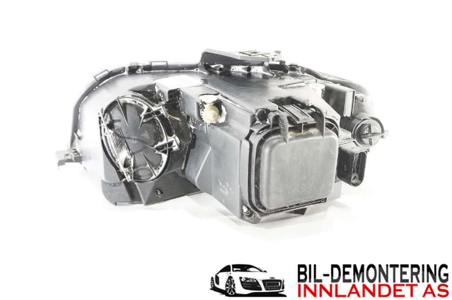 Frontlykt høyre halogen til Audi A3 2003-2008 (Type II, Fase 1)  (AUDI|8P0 941 004 K|)