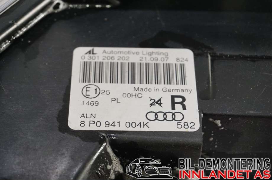 Frontlykt høyre halogen til Audi A3 2003-2008 (Type II, Fase 1)  (AUDI|8P0 941 004 K|)