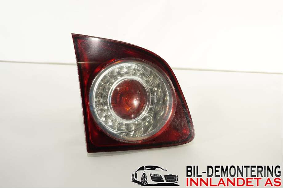 Baklykt venstre indre til VW Golf, Plus/Cross, 2005-2009 (Fase 1)  (VOLKSWAGEN|5M0 945 093 J)