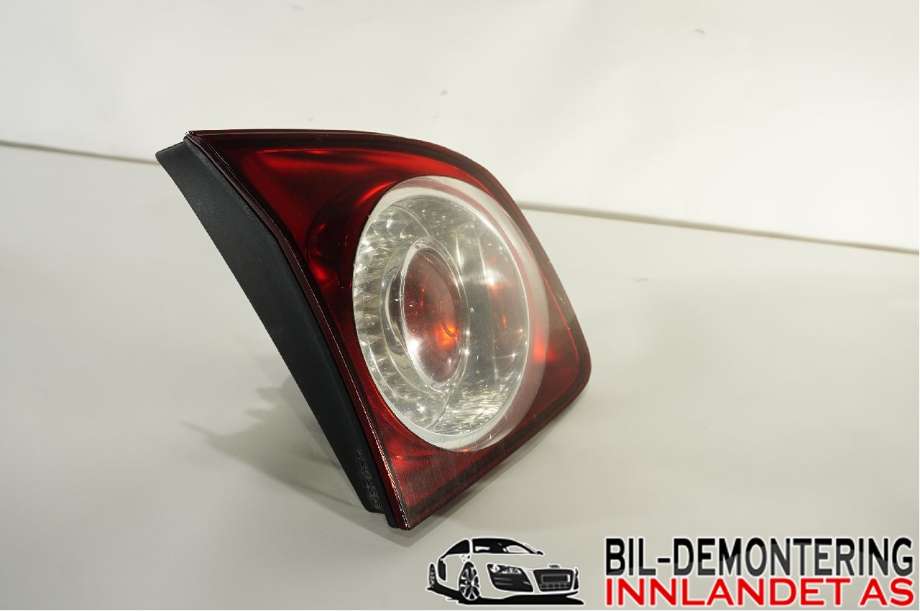 Baklykt venstre indre til VW Golf, Plus/Cross 2005-2009 (Fase 1)  (VOLKSWAGEN|5M0 945 093 J|5M0 945 093 M|)
