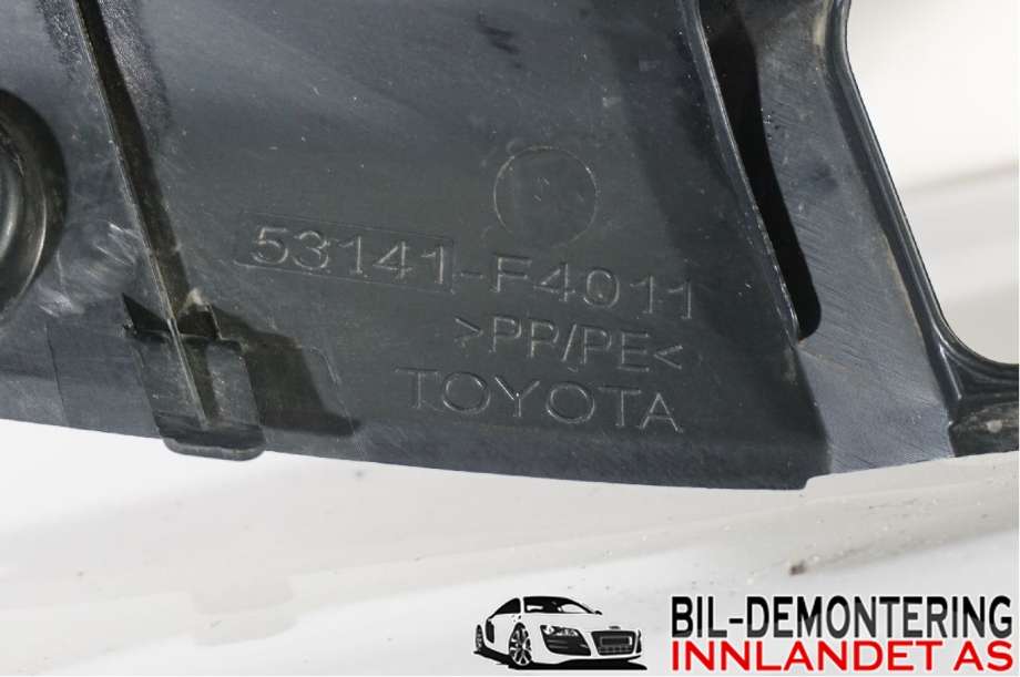 Frontplate øvre til Toyota C-HR 2016-->>  (TOYOTA|53141F4021||53141-F4011)