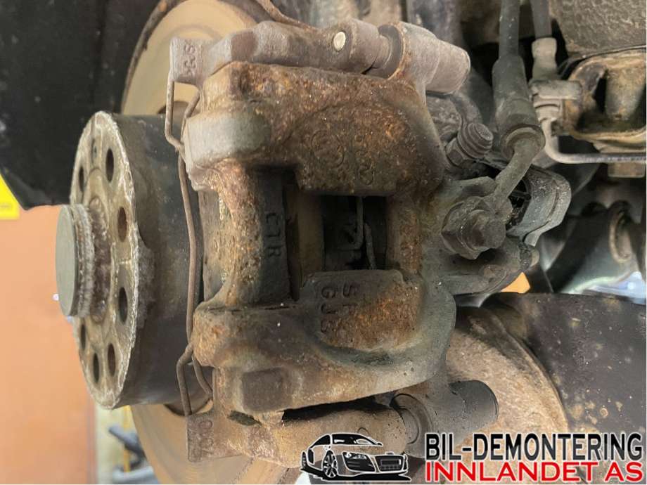 Bremsecaliper høyre bak til Audi A3, 2016-2020 (Type III, Fase 2)  (AUDI|8V0 615 424 D)