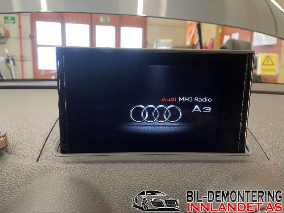 Multimedia display (MCU - Media Controller Unit) til Audi A3, 2016-2020 (Type III, Fase 2)  (AUDI|8V0 857 273 M)