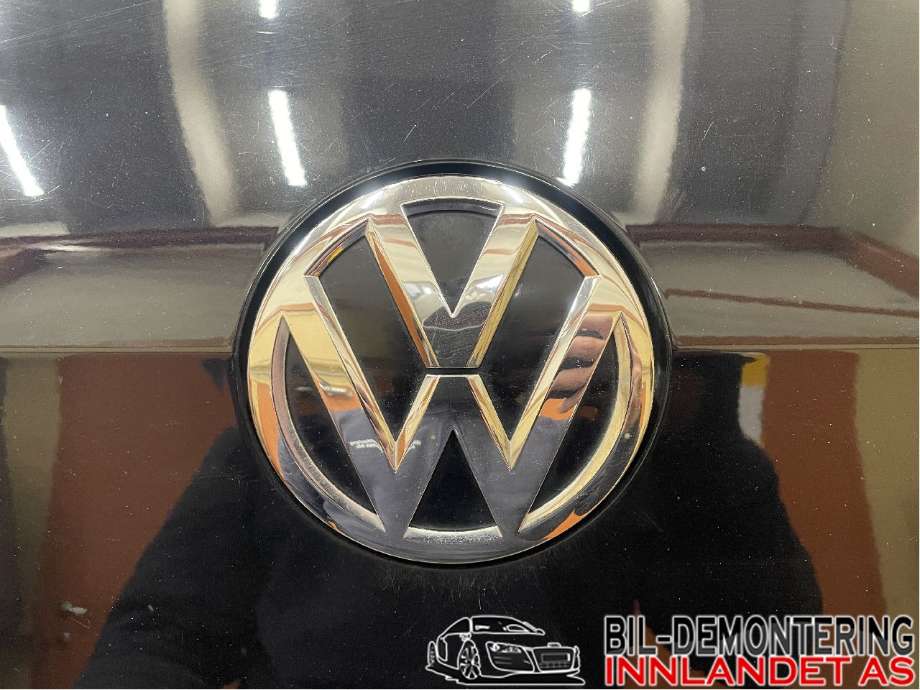 Bakluke/bakdør håndtak til VW e-Golf, 2017-2020 (Fase 2)  (VOLKSWAGEN|5G0 827 469 S)