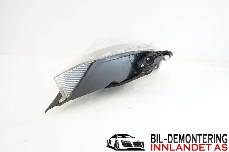 Baklykt høyre til Toyota Yaris 2012-2014 (Type III, Fase 1)  (TOYOTA|815510D390|)