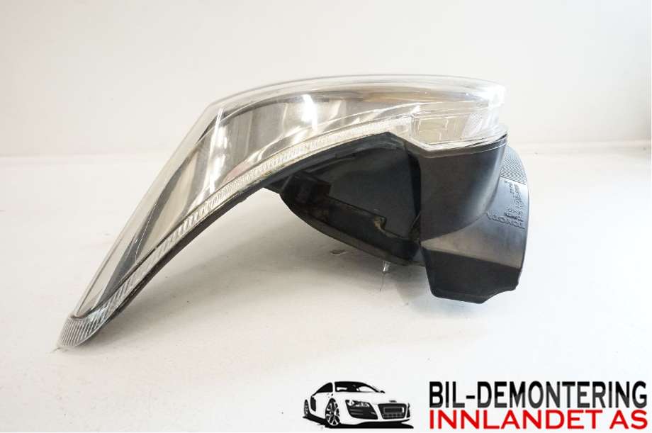 Baklykt høyre til Toyota Yaris 2012-2014 (Type III, Fase 1)  (TOYOTA|815510D390|)