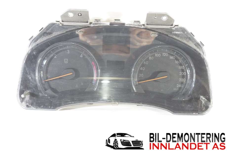 Instrumentpanel til Toyota Avensis, 2009-2015 (Type III, Fase 1)  (TOYOTA|8380005M00)