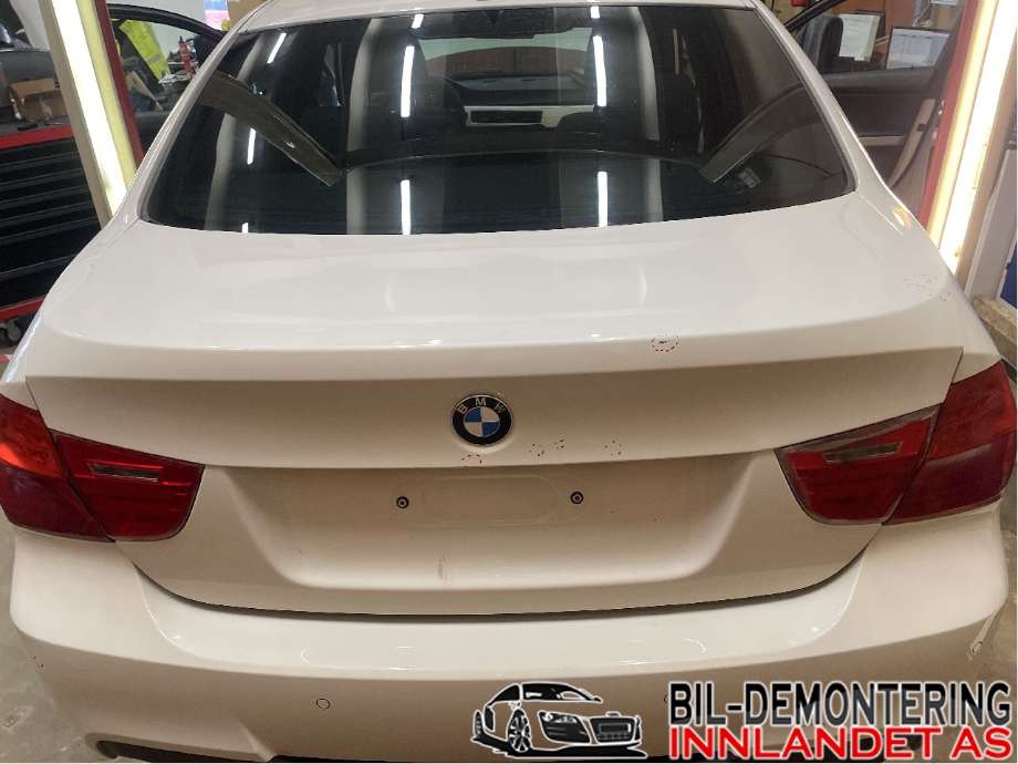 Bakluke combi til BMW 3-Serie, 2005-2011 (E90/E91/E92/E93) (E90/E91/E92/E93) (BMW|41 62 7 254 425)