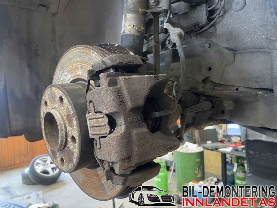 Bremsecaliper venstre foran til BMW 3-Serie, 2005-2011 (E90/E91/E92/E93) (E90/E91/E92/E93) (BMW|34 11 6 776 527)