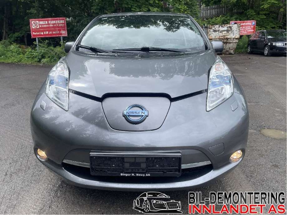Viskermotor frontrute til Nissan Leaf, 2011-2017 (Type I)  (NISSAN|288003NL0A)