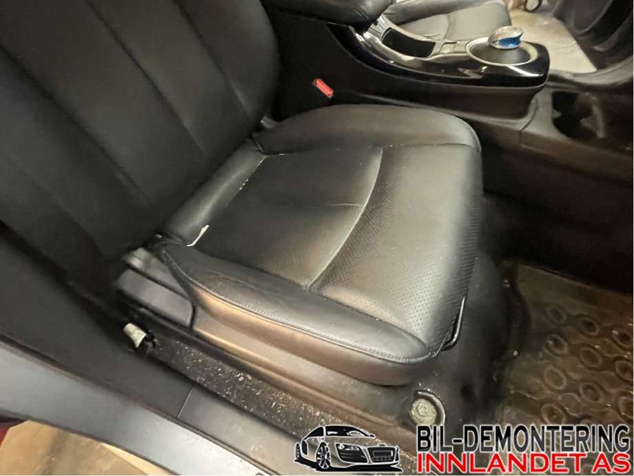 Sete foran høyre til Nissan Leaf 2011-2017 (Type I)  (NISSAN|871053NL2A|876433NL0A|)