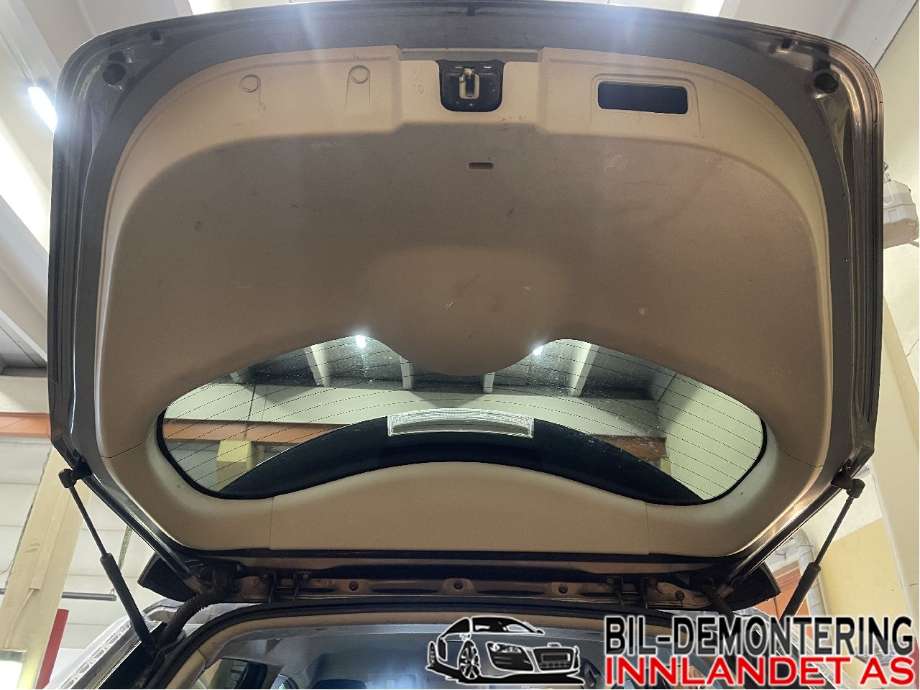 Bakluke combi til Nissan Leaf 2011-2017 (Type I)  (NISSAN|K01003NLMB|)