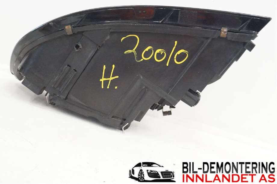 Frontlykt høyre halogen til Volvo S40 2004-2007 (Type II, Fase 1)  (VOLVO|30698874|)