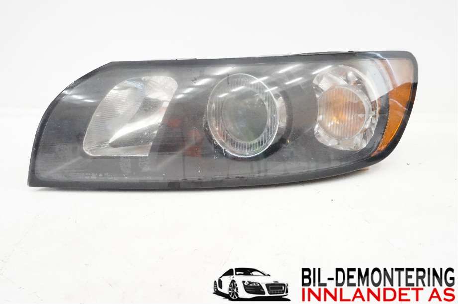 Frontlykt venstre halogen til Volvo S40, 2004-2007 (Type II, Fase 1)  (VOLVO|30698873)