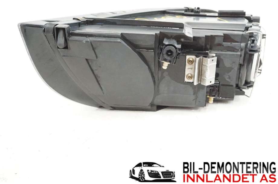 Frontlykt venstre halogen til Volvo S40 2004-2007 (Type II, Fase 1)  (VOLVO|30698873|)