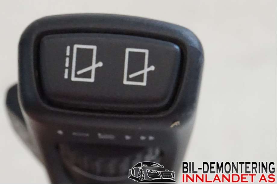 Bryter visker til Volvo V70 2007-2013 (Type III, Fase 1)  (VOLVO|31264169|)