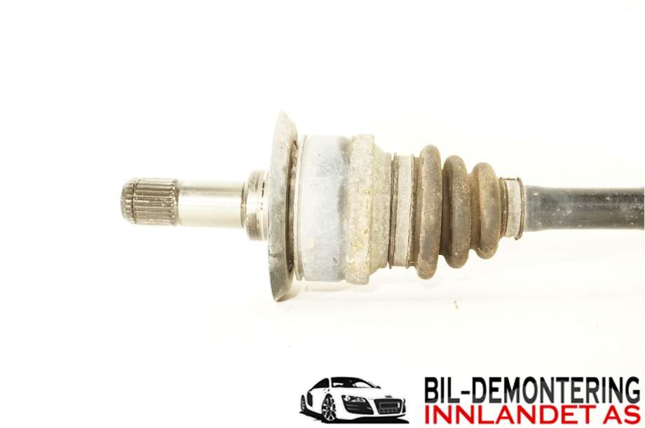 Drivaksel høyre bak til BMW 3-Serie 2012-2018 (F30/F31/F34) (F30/F31/F34) (BMW|33 20 8 680 348|)