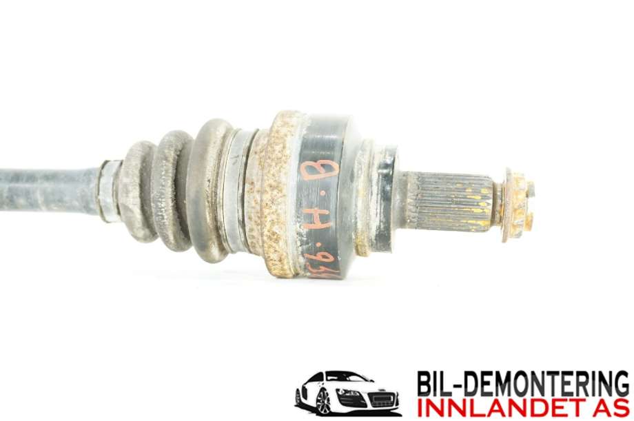 Drivaksel høyre bak til BMW 3-Serie 2012-2018 (F30/F31/F34) (F30/F31/F34) (BMW|33 20 8 680 348|)