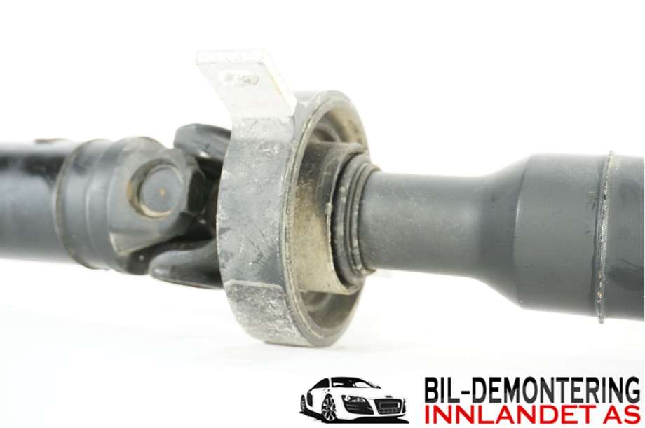 Mellomaksel bakre til BMW 3-Serie 2012-2018 (F30/F31/F34) (F30/F31/F34) (BMW|26 10 8 676 287|)