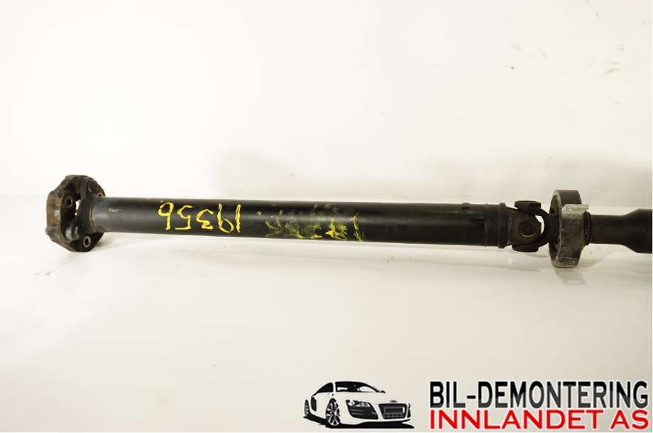 Mellomaksel bakre til BMW 3-Serie 2012-2018 (F30/F31/F34) (F30/F31/F34) (BMW|26 10 8 676 287|)