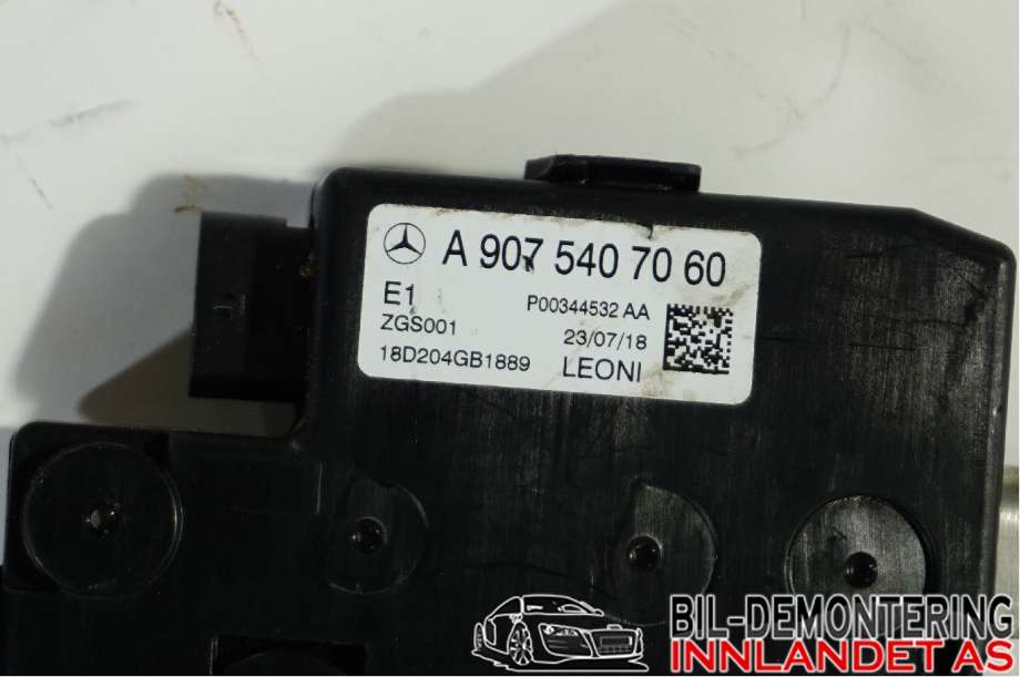 Sikringsboks til Mercedes Sprinter 2018-->> (907/910) (907/910) (A 907 540 70 60|)