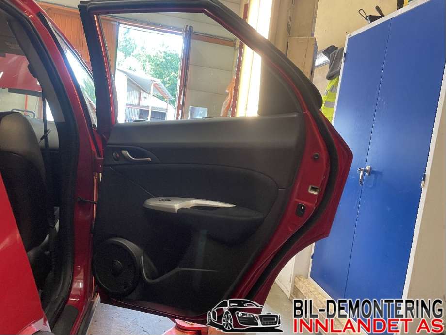 Dør høyre bak til Honda Civic 2006-2011 (Type VIII)  (HONDA|67510SMGE00ZZ|)