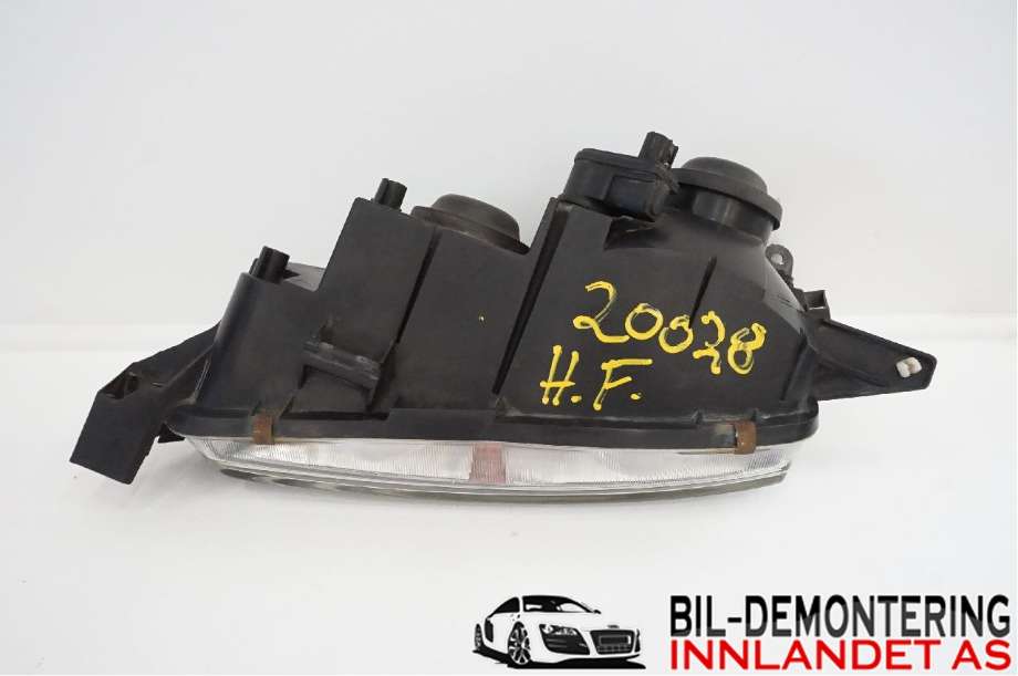 Frontlykt høyre halogen til Toyota Avensis 2000-2003 (Type I, Fase 2)  (TOYOTA|81130-05100|)