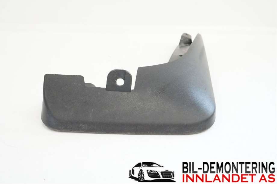 Skvettlapp til Mercedes Vito 2014-->> (W447) (W447) (MERCEDES|A4478900000|)