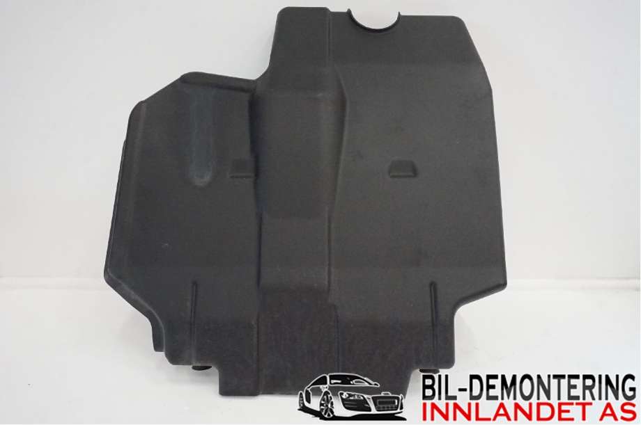 Motordeksel over motor til Mercedes Vito 2014-->> (W447) (W447) (MERCEDES|A 651 010 26 24|)