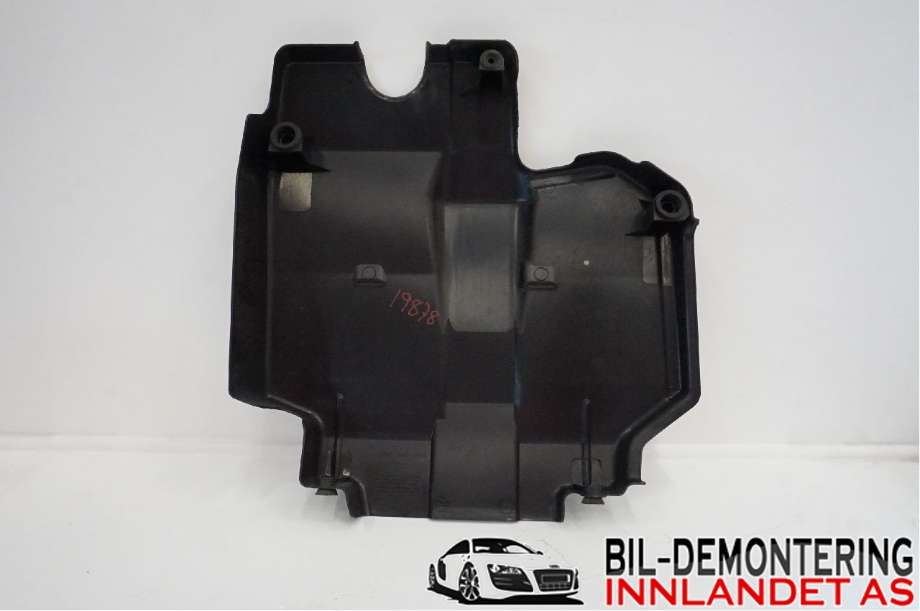 Motordeksel over motor til Mercedes Vito 2014-->> (W447) (W447) (MERCEDES|A 651 010 26 24|)