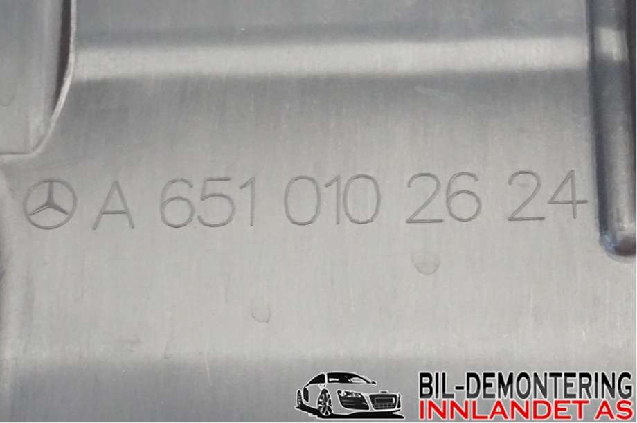 Motordeksel over motor til Mercedes Vito 2014-->> (W447) (W447) (MERCEDES|A 651 010 26 24|)