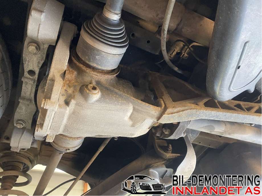 Kardang klokke bak til Mercedes Vito 2014-->> (W447) (W447) (MERCEDES|A 447 350 08 14|)