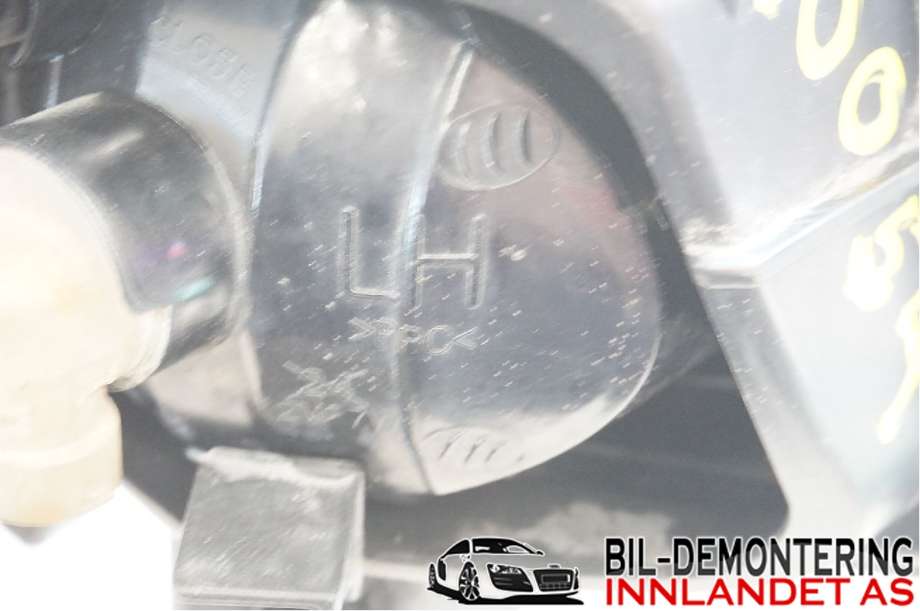 Tåkelykt høyre foran til Hyundai i30 2007-2012 (Type I)  (HYUNDAI|92201 2L000|)