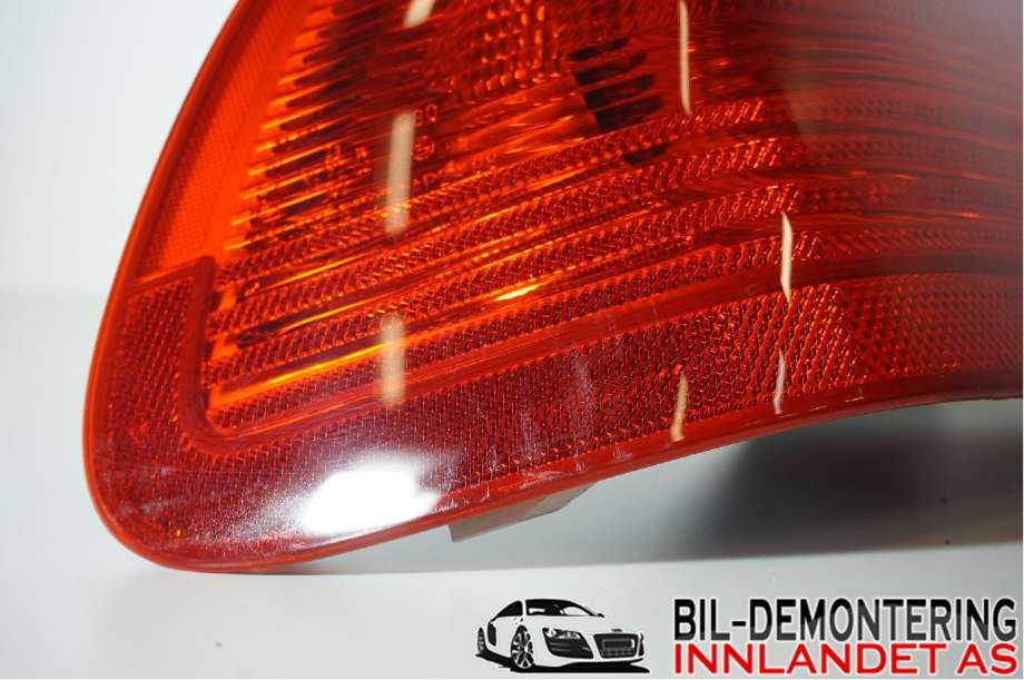 Baklykt venstre til BMW 3-Serie 1998-2005 (E46) (E46) (BMW|63 21 8 364 921||8 364 921)
