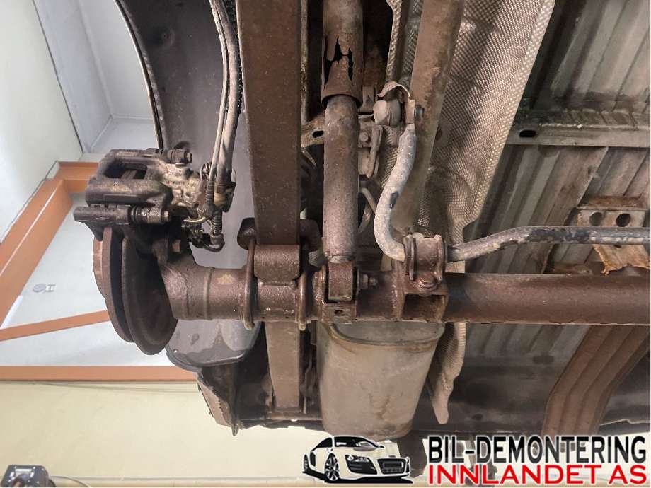 Bakaksel til VW Caddy 2010-2015 (Type III, Fase 2)  (VOLKSWAGEN|2K3 501 101 B|2K5 501 101 F|)