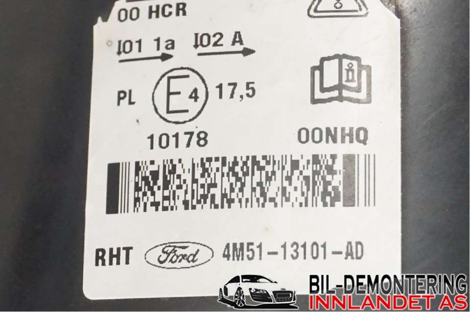 Frontlykt venstre halogen til Ford Focus 2004-2007 (Type II, Fase 1) (FORD|4M51-13101-AD|)